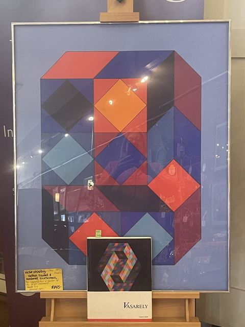 Modern & Contemporary, Decorate Your Walls
