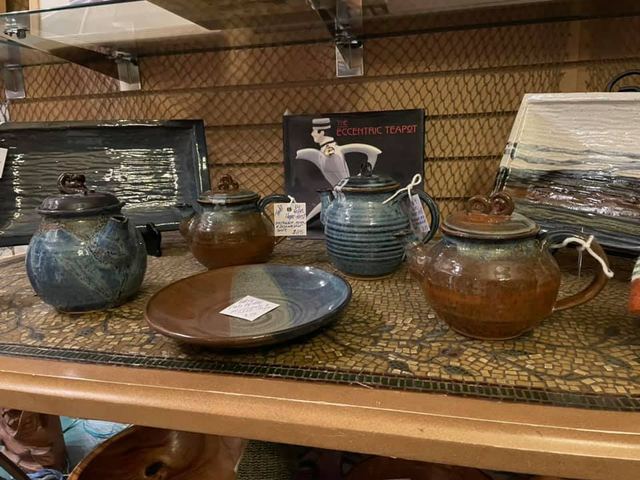 Serving Pieces - Platters & Bowls, Around the Kitchen