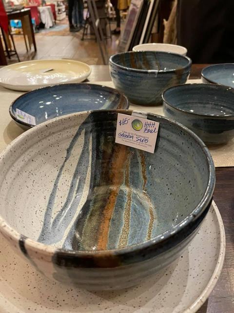 Serving Pieces - Platters & Bowls, Around the Kitchen