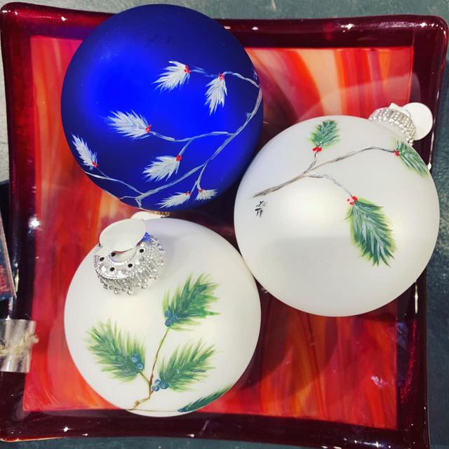 Glass Ornaments, Decor & Gifts