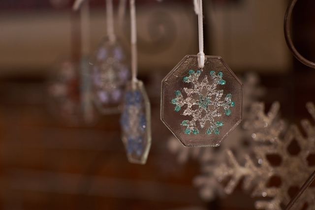 Glass Ornaments, Decor & Gifts