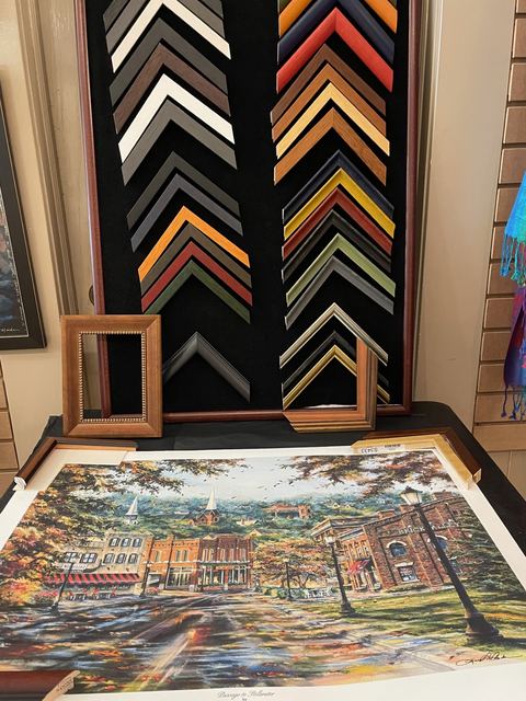 Custom Framing at Galeria Saro