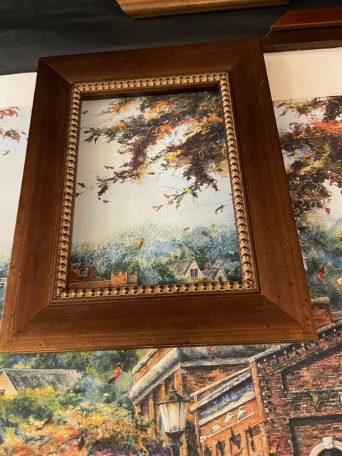Custom Framing at Galeria Saro