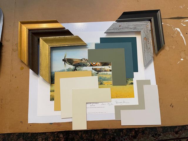 Custom Framing at Galeria Saro
